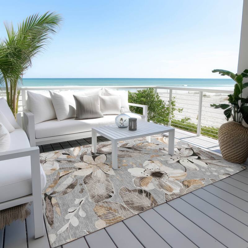 Machine Washable Indoor/ Outdoor Floral Chantille Rug