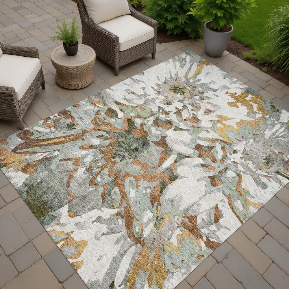 Machine Washable Indoor/ Outdoor Abstract Floral Chantille Rug
