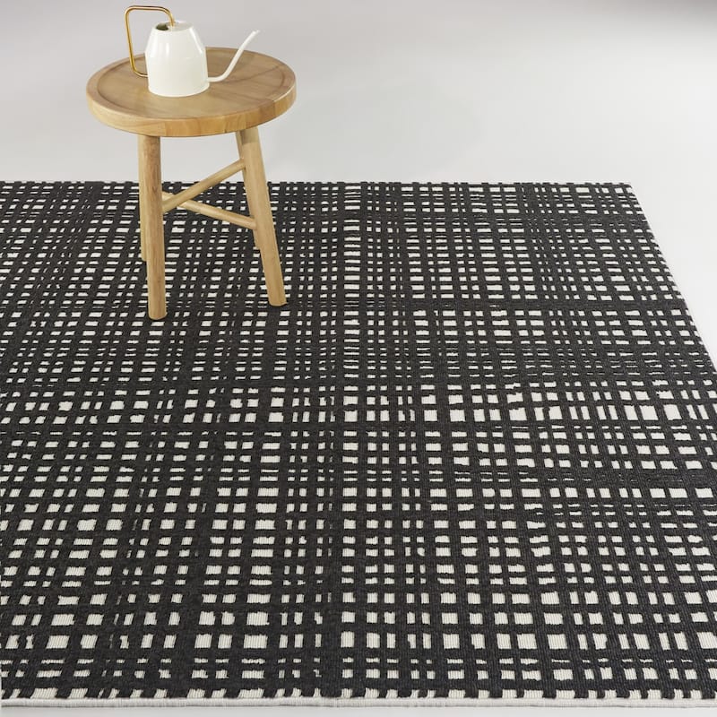 Haldane Abstract Plaid Indoor/Outdoor Area Rug - 7'10" x 10' - Black