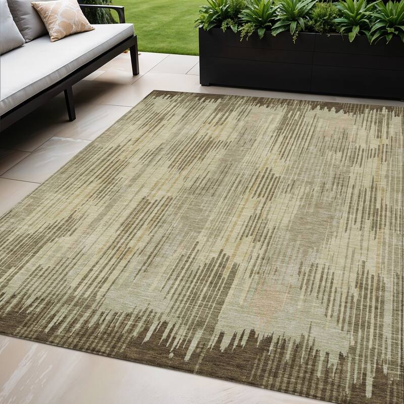 HomeRoots Striped Transitional Rectangle Outdoor Rug - 5' X 8'