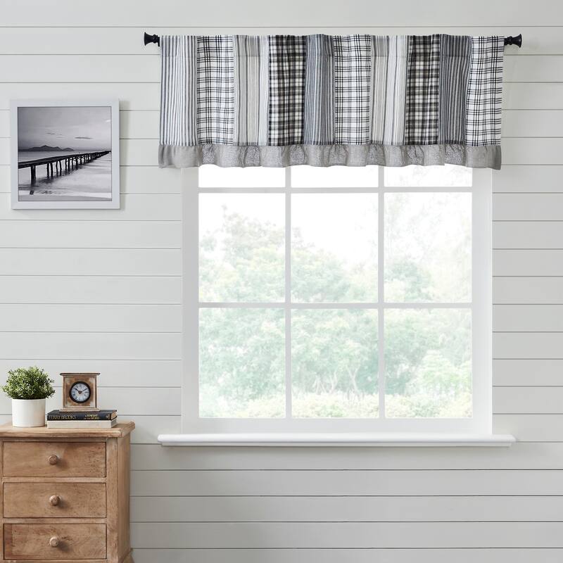 Sawyer Mill Black Patchwork Valance 19x72 - M