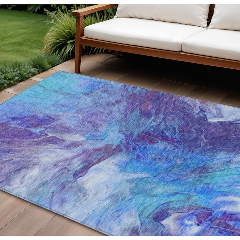 HomeRoots Abstract Transitional Rectangle Outdoor Rug - 10' X 14'