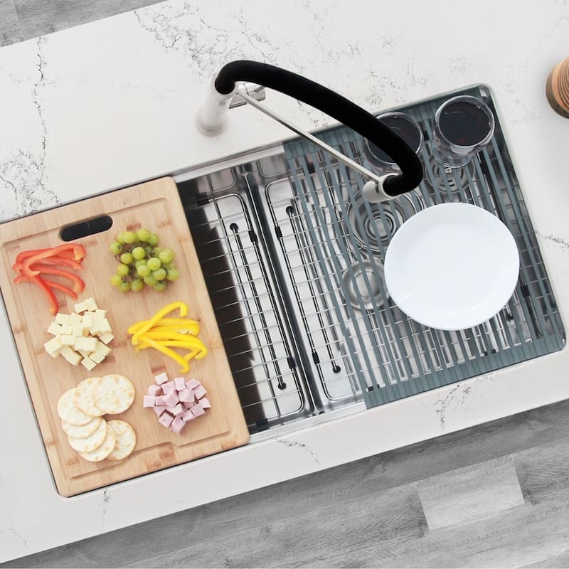 Stylish Undermount 32" Stainless Steel Double-Bowl 16G Kitchen Sink - 32" x 19" x 10"