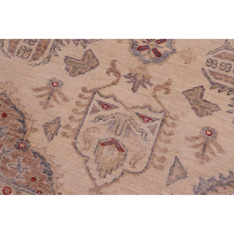 Classic Ziegler Caroyln Ivory/Gray Hand-knotted Rug - 5'7'' x 7'3''