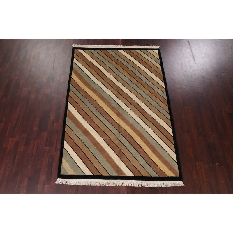 Contemporary Nepalese Vegetable Dye Area Rug Hand-knotted Wool Carpet - 6'1" x 8'10"