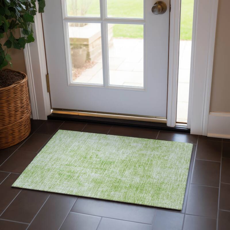 Machine Washable Indoor/ Outdoor Chantille Abstract Solid Rug - Aloe - 1'8" x 2'6"