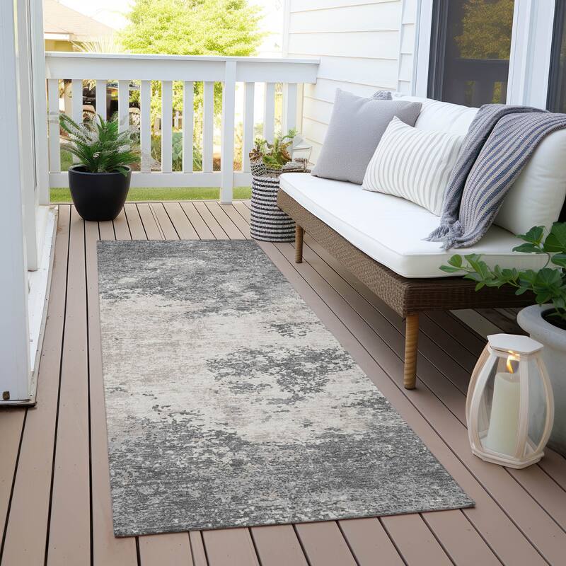 Machine Washable Indoor/ Outdoor Abstract Pixels Chantille Rug