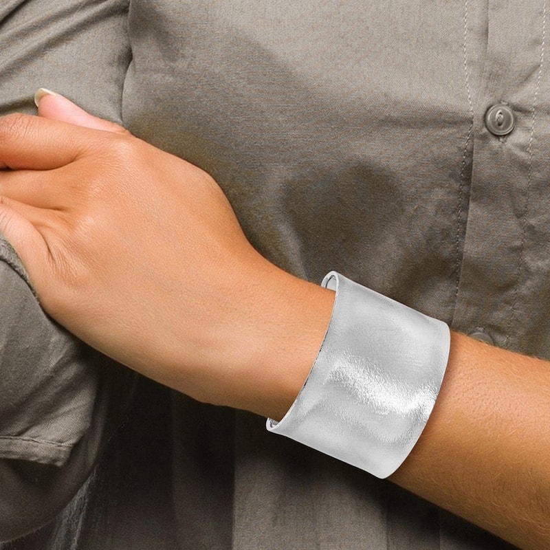 Curata 925 Sterling Silver Radiant Essence Textured Cuff Stackable Bangle Bracelet