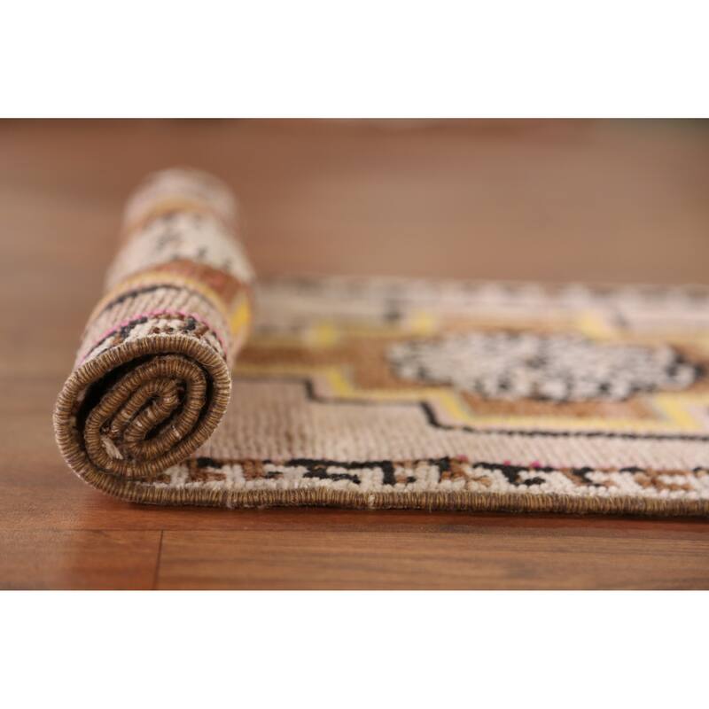 Hand Knotted Oriental 100% Wool Carpet Transitional Geometric Beige & Ivories Anatolian Area Rug - 2' 8'' X 1' 7''