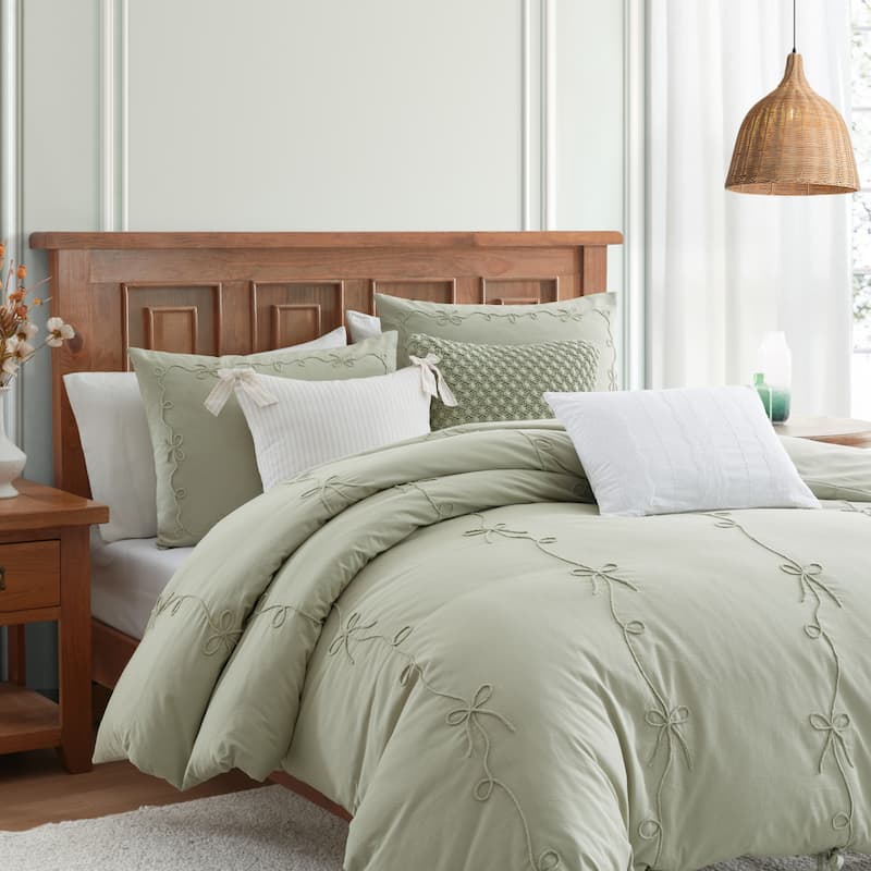 Peri Home Sasha Bows Comforter Set