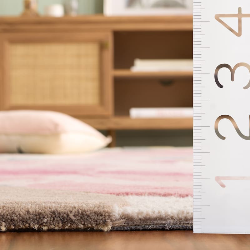 SAFAVIEH Handmade Jardin Enea Floral Wool Rug