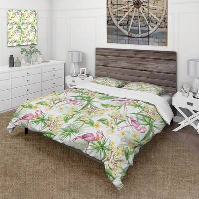 Designart 'Tropical Foliage, Yellow Flowers With Flamingo IV' Modern Duvet Cover Set