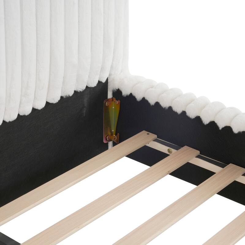 Roomfitters White Boucle Upholstered Bed, Wavy Headboard with Vertical Stitching