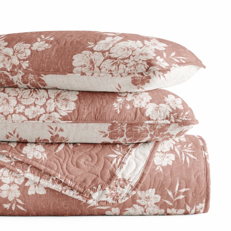 Becky Cameron All Season 3 Piece Distressed Bouquet Reversible Quilt Set