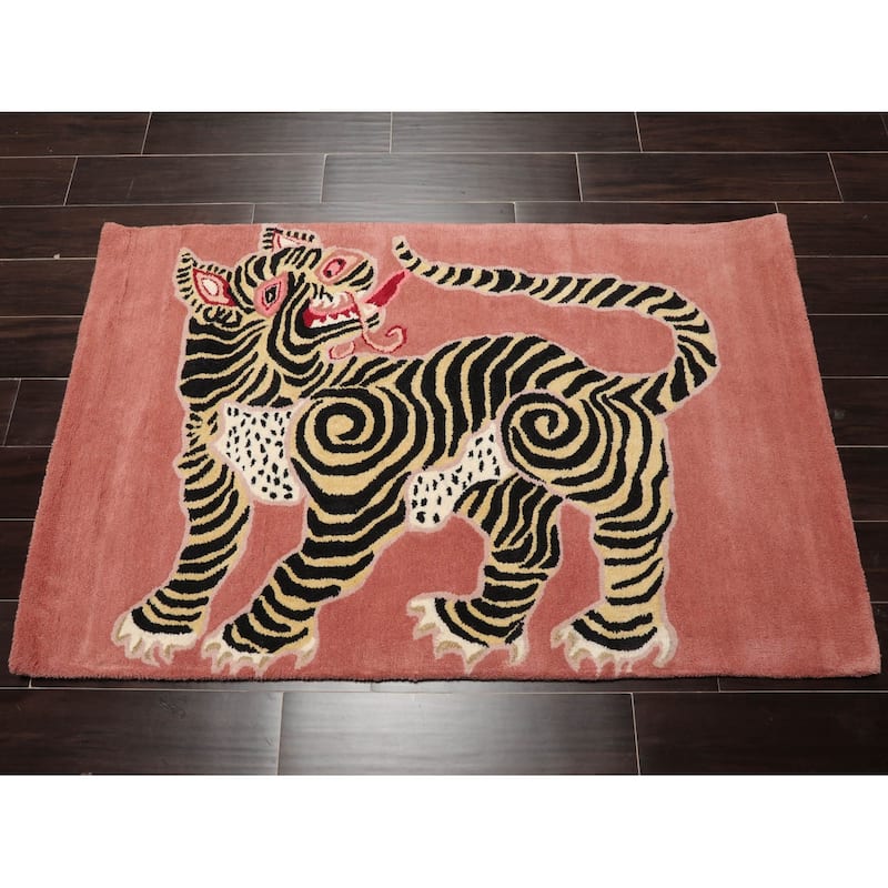 Hand Tufted Hand Made Wool Chinese Lion Novelty Oriental Rug Blush - 3' x 5'