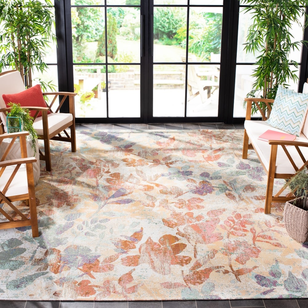 SAFAVIEH Barbados Silvestra Floral Rug