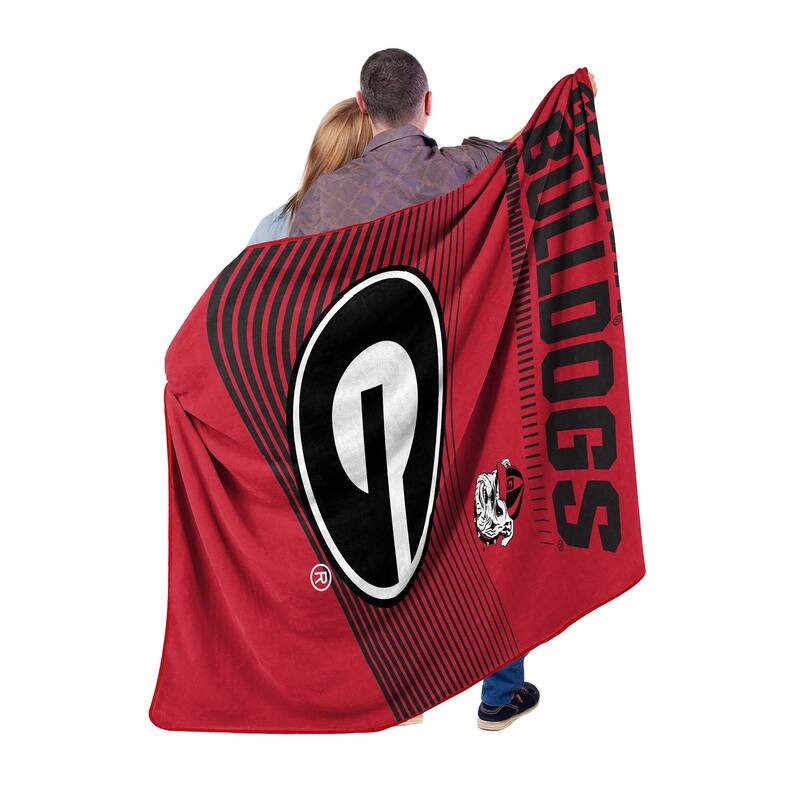 NCAA Georgia Bulldogs 60" x 80" Raschel Throw Blanket