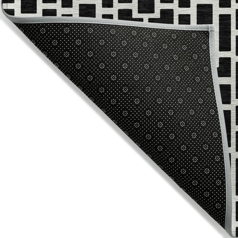 Machine Washable Indoor/ Outdoor Chantille Contemporary Geo Rug