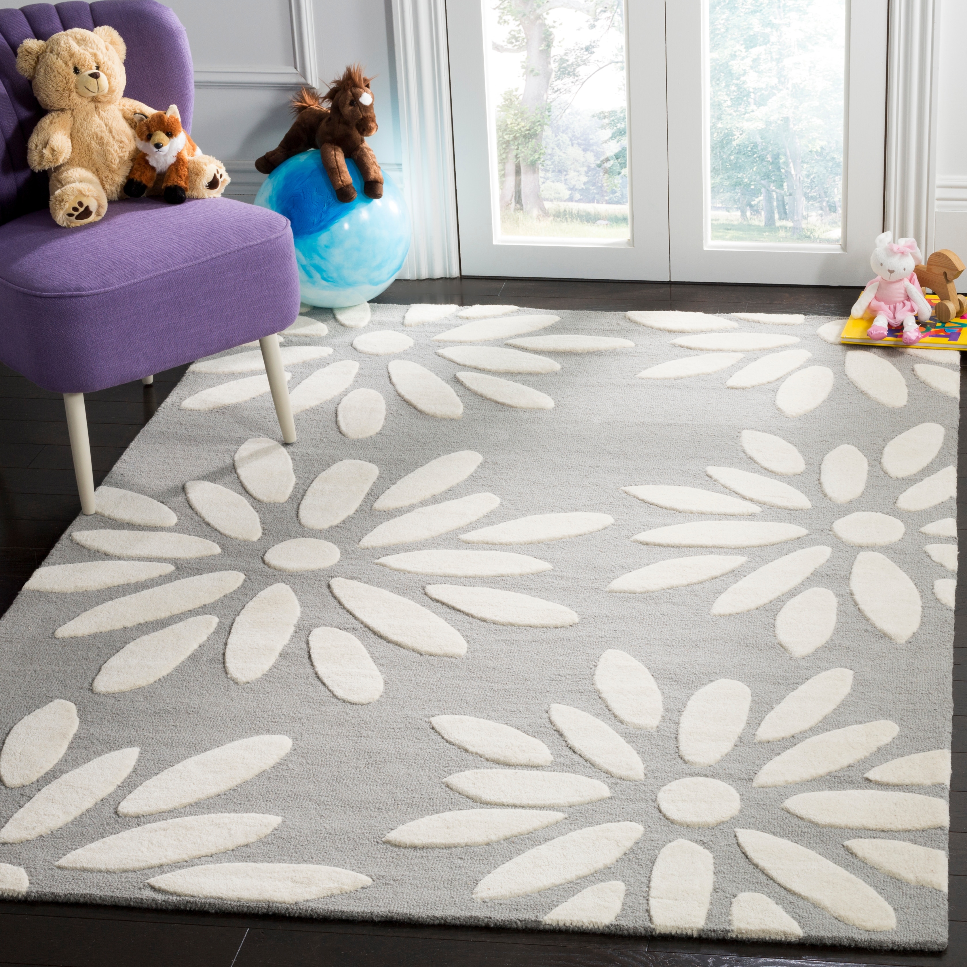 SAFAVIEH Handmade SAFAVIEH Kids Fleurette & Tween Wool Rug