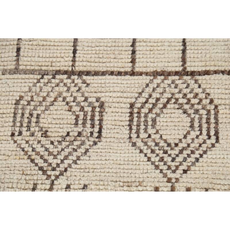 Beige / Ivory Moroccan Style Area Rug Handmade Wool Carpet - 6'8"x 11'0"