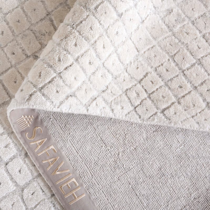 SAFAVIEH Hand-Woven Mirage Shirl Modern & Contemporary Viscose Rug