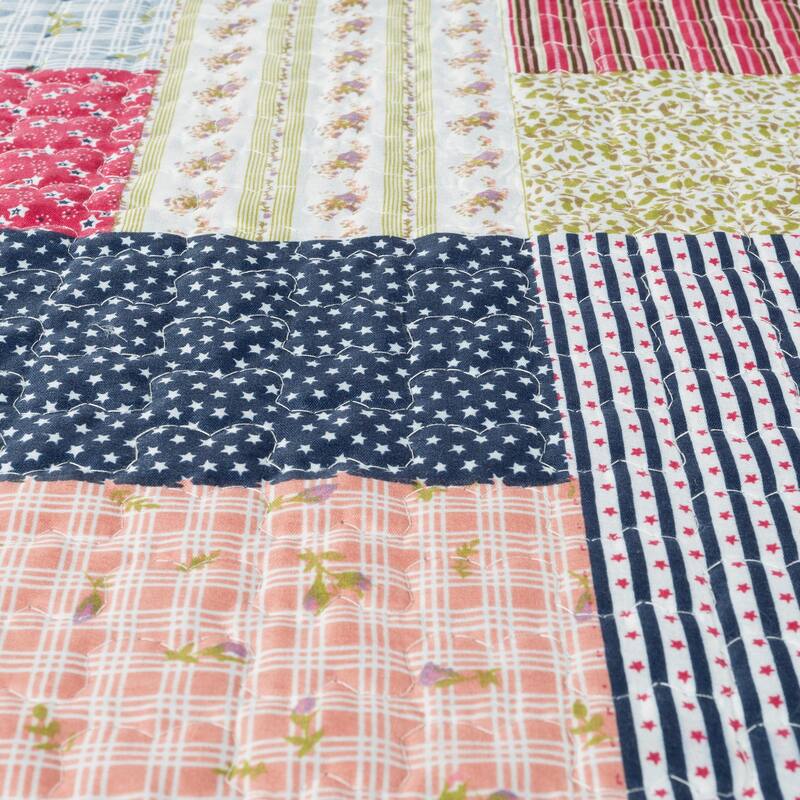 Windsor Home Savannah Classic Patchwork Quilt Set