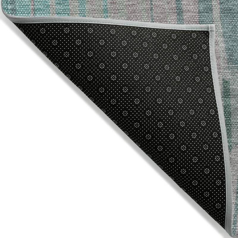 Machine Washable Indoor/ Outdoor Casual Stripe Chantille Rug