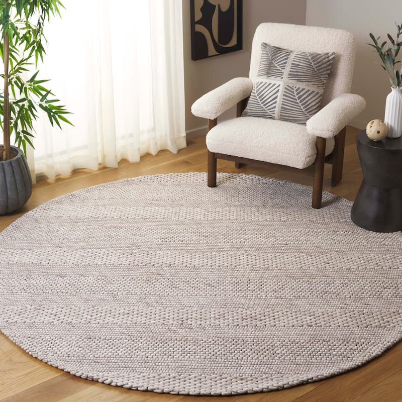 SAFAVIEH Marbella Kevser Wool Rug - 3' Round - Beige