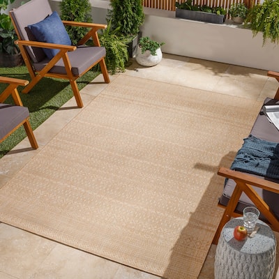 Livabliss Castanza Global Stripe Indoor/ Outdoor Area Rug