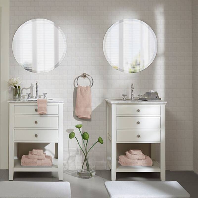 One hundred percent Cotton 8 Piece Antimicrobial Towel Set