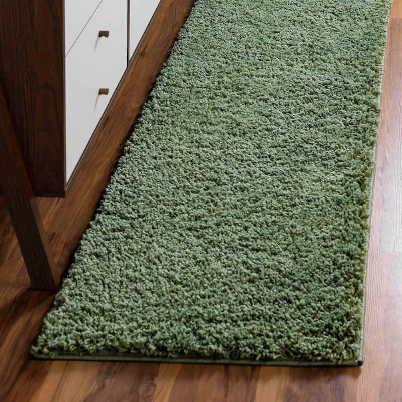 Shag Zester Collection Area Rug - Green - 2'6"x13'