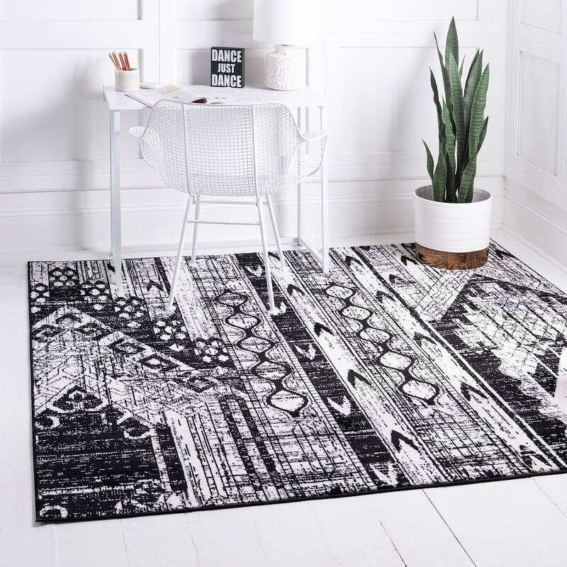 Transitional Wedo Collection Area Rug - 8' Square - White-Black