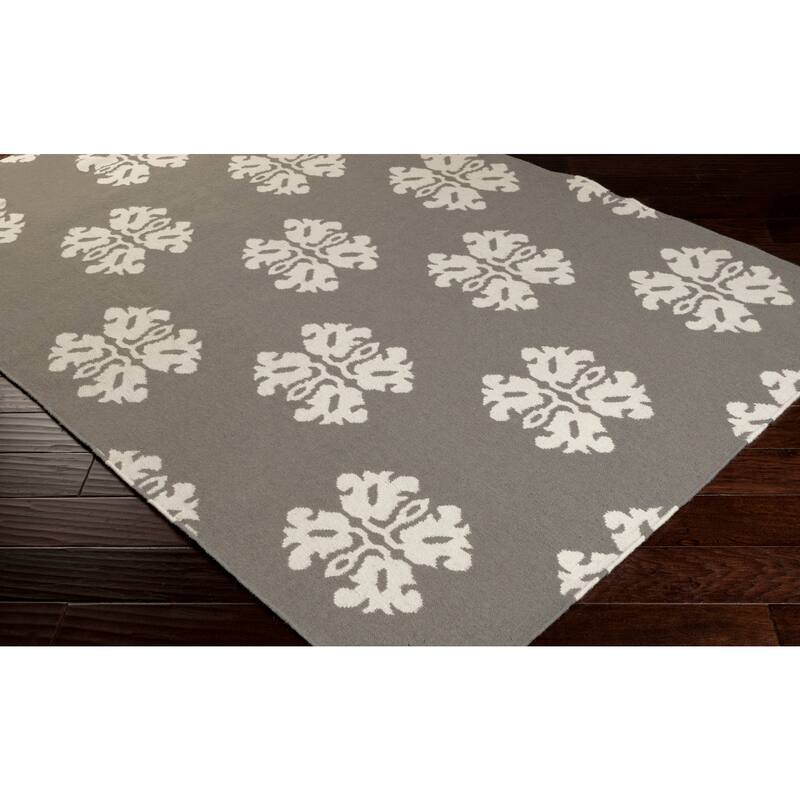 Columbia Flatweave Damask Runner Rug