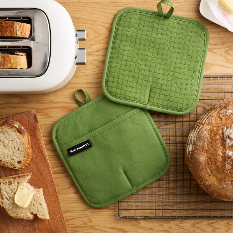 KITCHENAID Gourmet Series Gridlines Pot Holders 2-Pack Set, Heat Resistant up to 600°F, Soft Silicone Grip, Magnetic Cuff