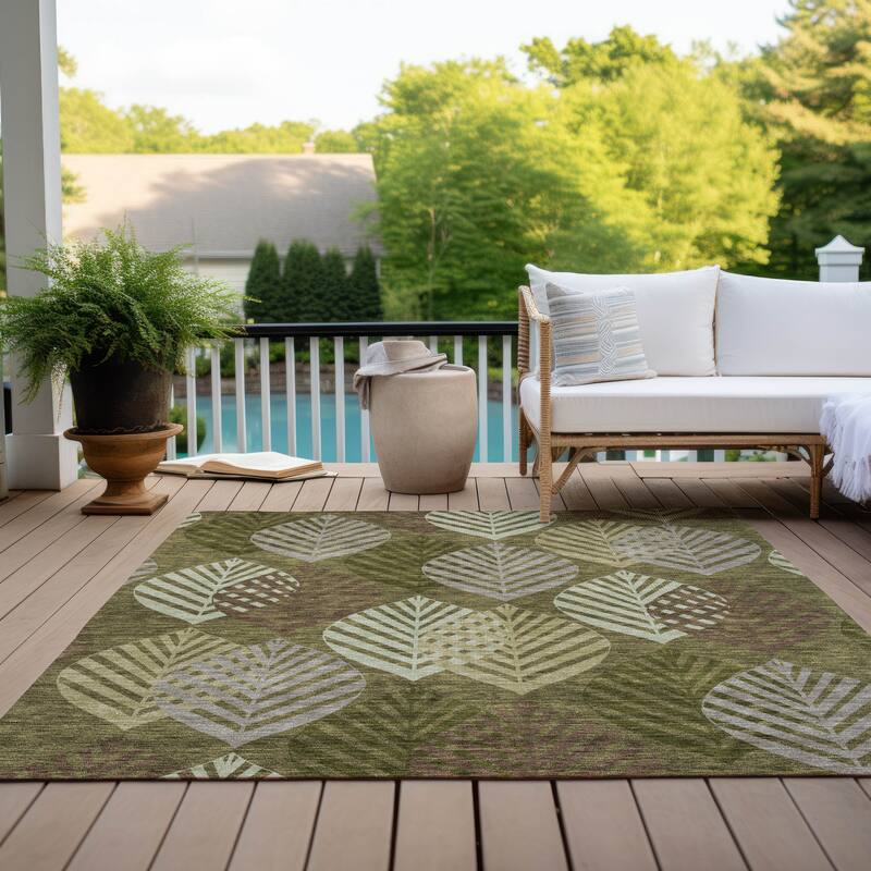 Machine Washable Indoor/ Outdoor Chantille Casual Palm Leaf Rug