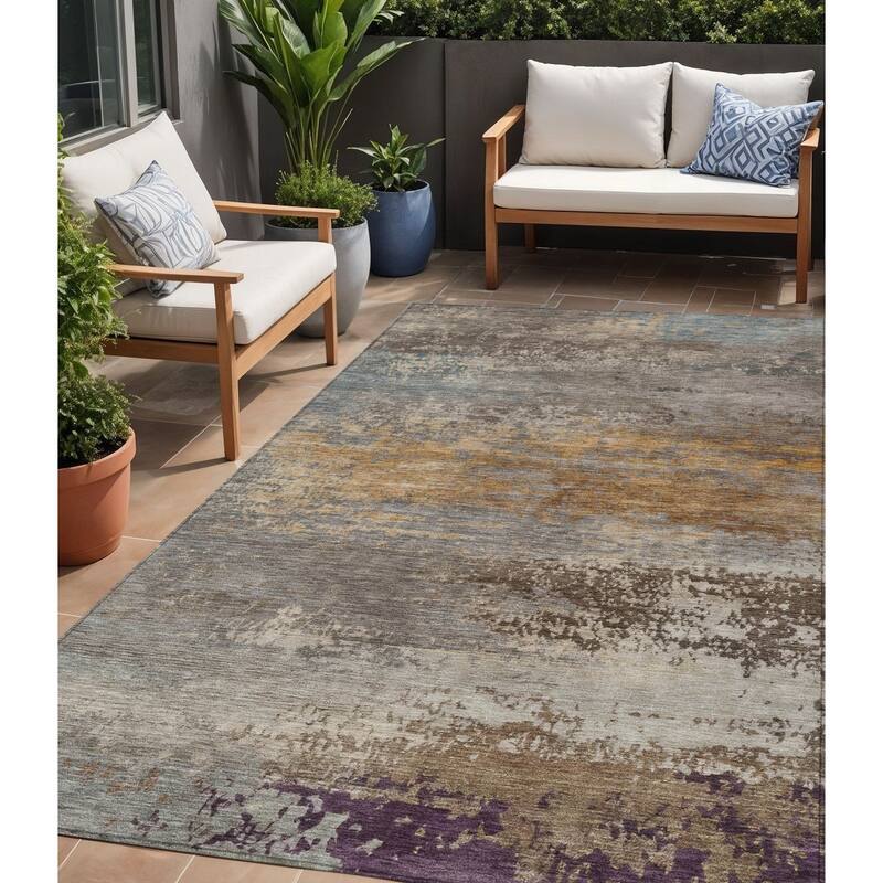 HomeRoots Abstract Transitional Rectangle Outdoor Rug - 5' X 8'