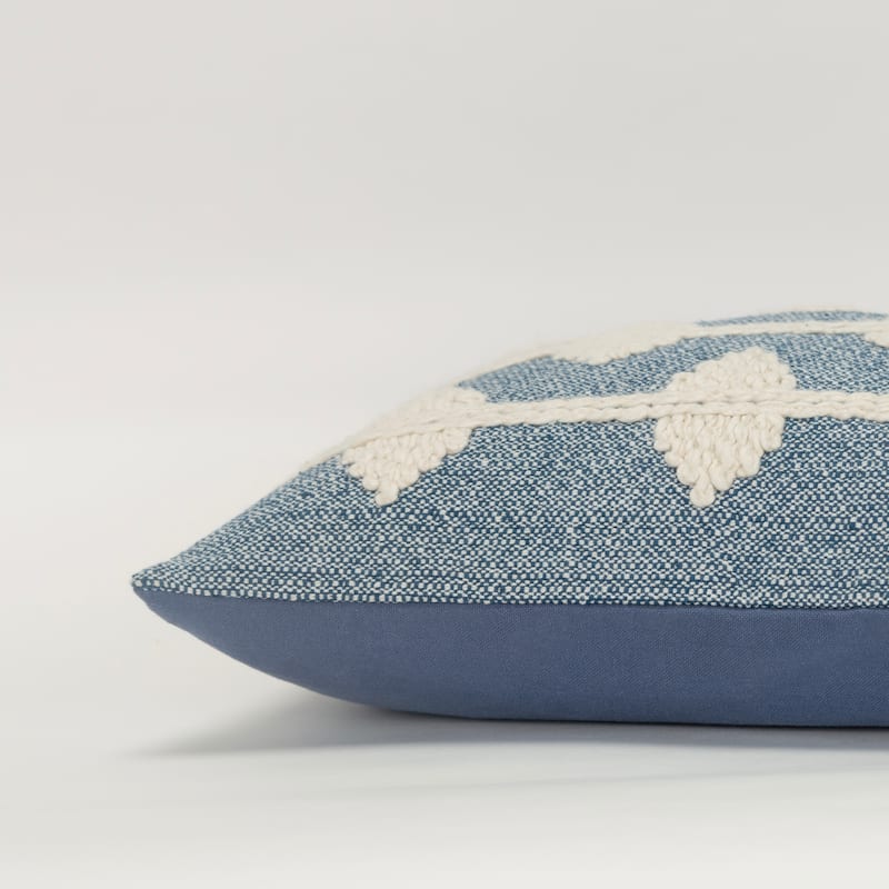 Rizzy Home Traditional Pillow Cover - 14"x20"