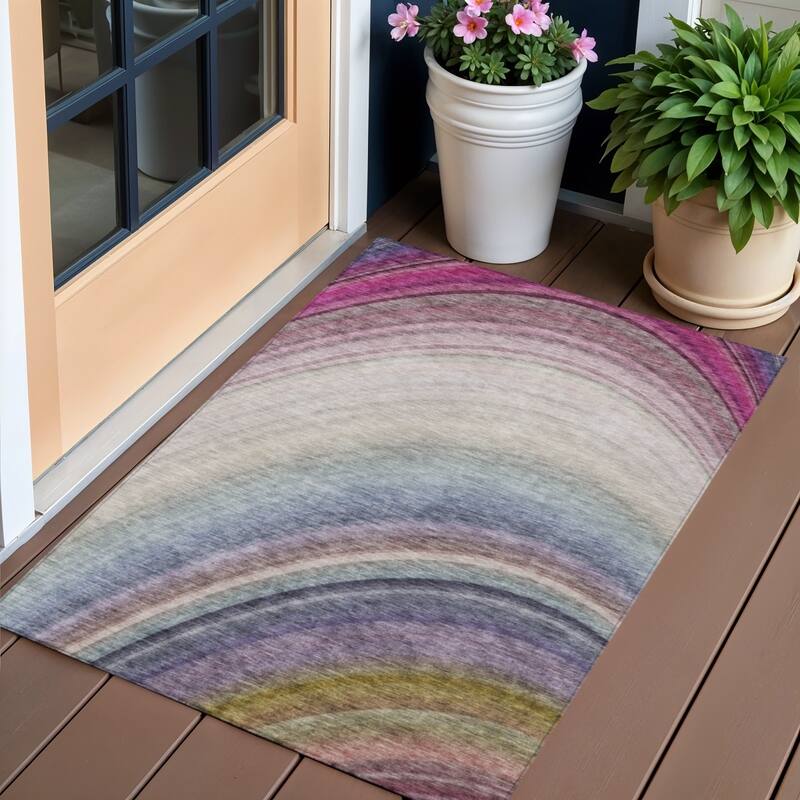 HomeRoots Abstract Transitional Rectangle Outdoor Rug - 3' x 5'