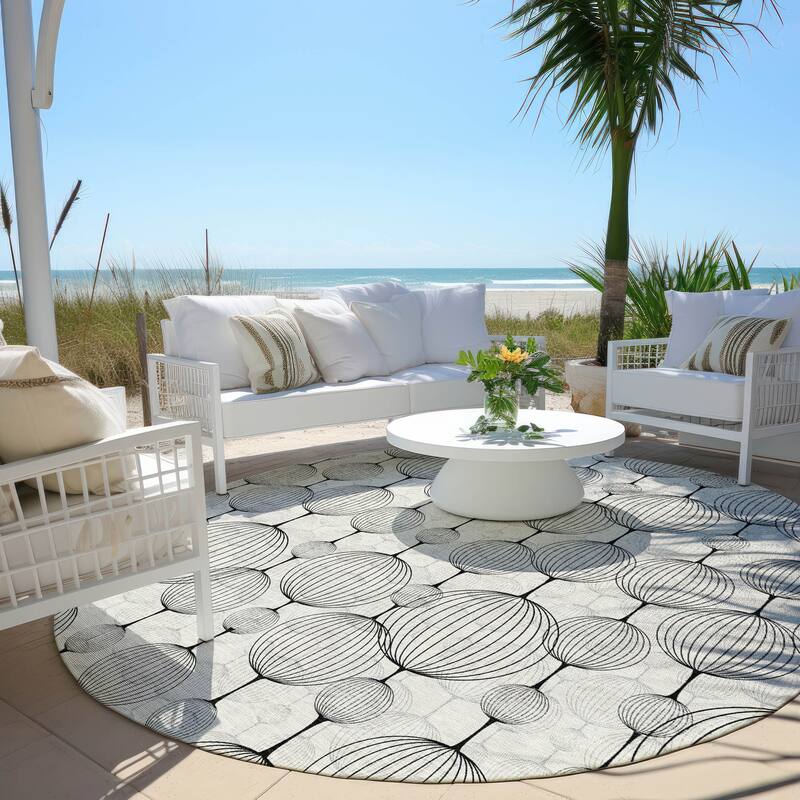 Machine Washable Indoor/ Outdoor Chantille Modern Decor Rug - Graphite - 8' x 8'
