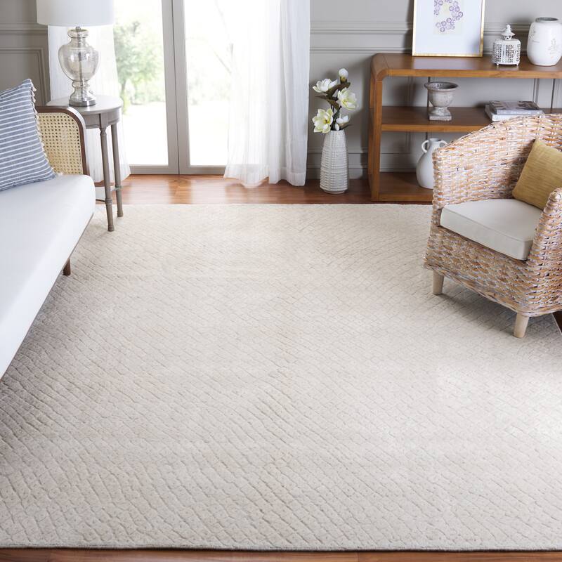 SAFAVIEH Hand-Woven Mirage Shirl Modern & Contemporary Viscose Rug - 6' x 9' - Ivory