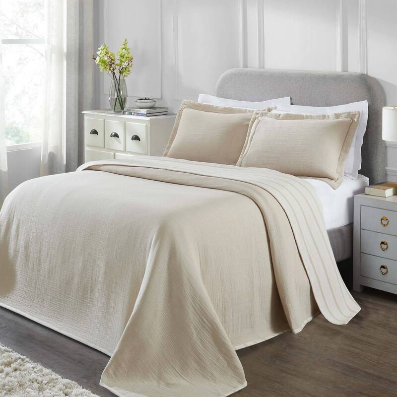 Superior Valencia Reversible Cotton Matelasse Bedspread and Sham Set