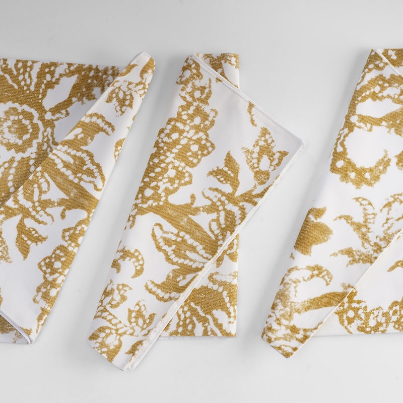 Exclusive Fabrics Edina Printed Cotton Table Runner & Placemats