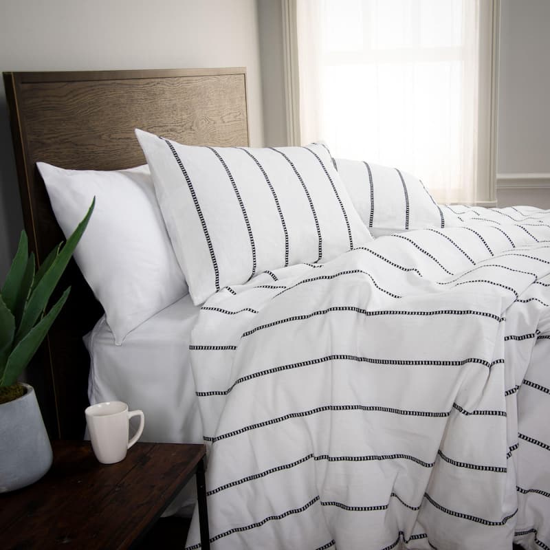 Rizzy Home Willow Lane Off White Recycled Cotton Striped Comforter Set