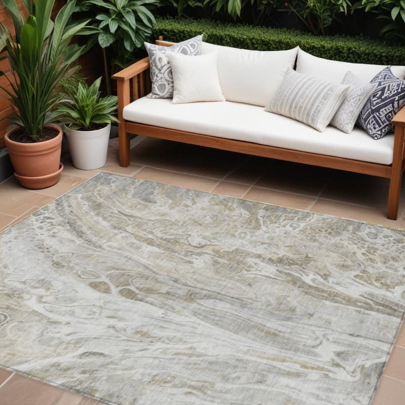 HomeRoots Abstract Contemporary Rectangle Outdoor Rug - 10' X 14'