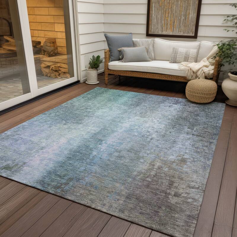 Machine Washable Indoor/ Outdoor Abstract Ombre Chantille Rug