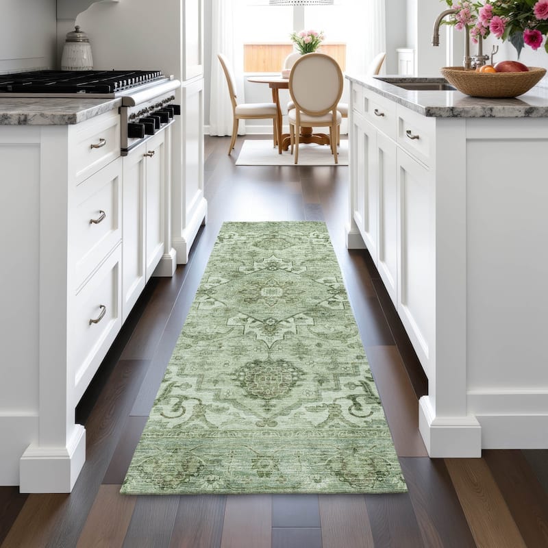 Machine Washable Indoor/Outdoor Traditional Vintage Chantille Rug
