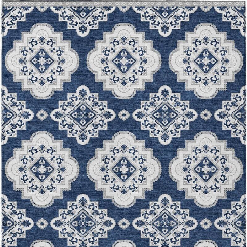 HomeRoots Medallion Transitional Rectangle Outdoor Rug