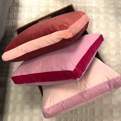 Jiti Indoor Modern Glam Squared Boxed Border Plush Velvet Square Throw Pillows Cushions for Sofa Chair 18 x 18
