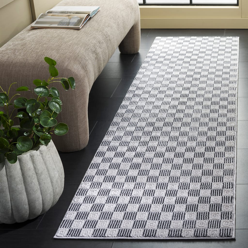 SAFAVIEH Slate Nikolle Checkered Rug