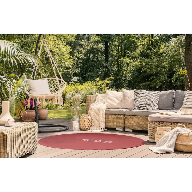 XOXO Valentines Chenille Indoor/Outdoor Rug